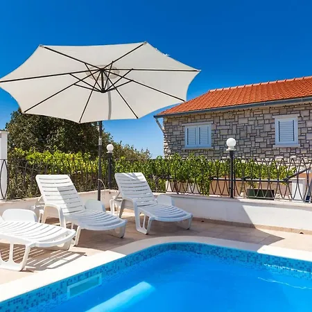 Family Friendly House With A Swimming Pool Cove Stratincica, Korcula - 14472 度假居